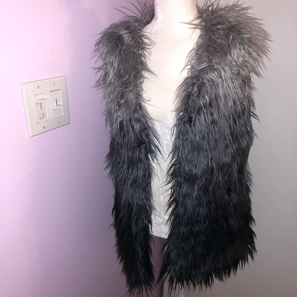 lyric culture Jackets & Blazers - ❄️LYRIC CULTURE 3 SHADES OF GRAY FAUX FUR VEST❄️